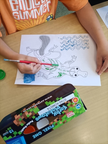 b5f8ebb1-58eb-4e93-8a96-78cac095d72a