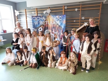 9429b3b5-ebef-456d-9df1-e1c836d61fd8