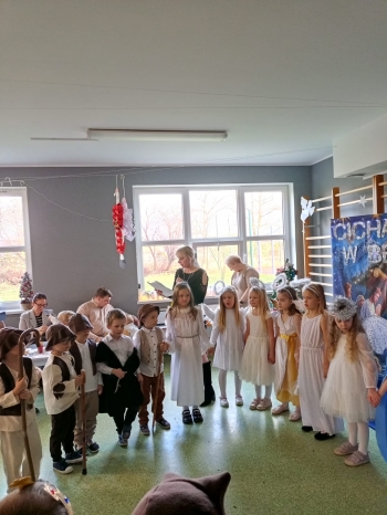 e378350b-5ee9-4b9d-9909-bed04cdffe6d